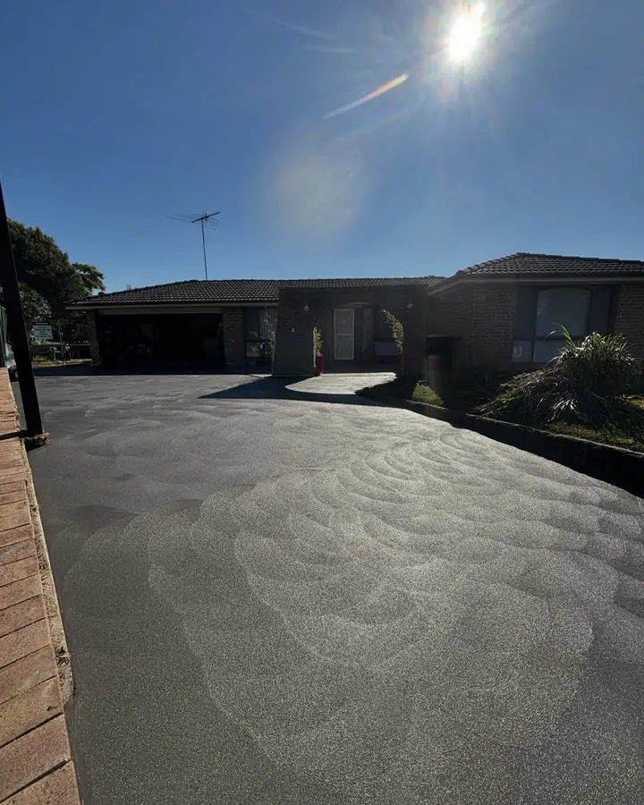 Charcoal driveway sunburst