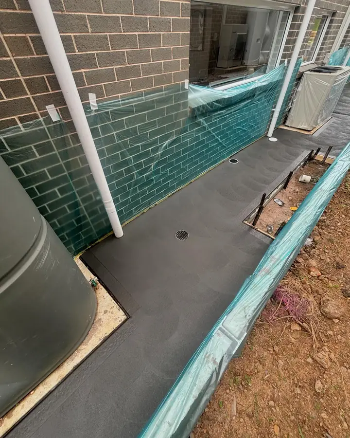 Charcoal side path