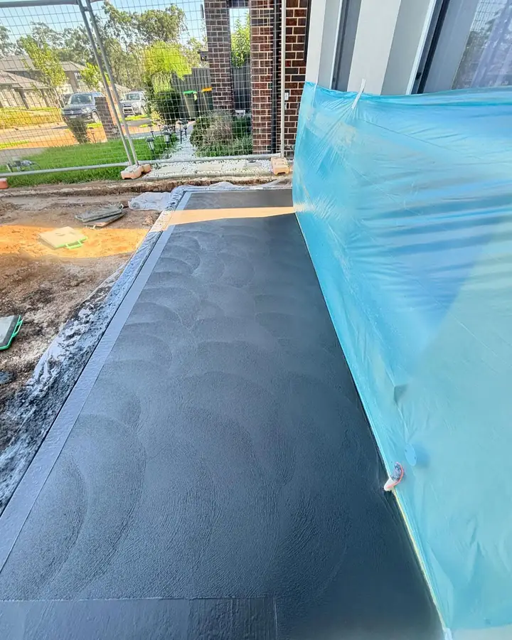 Charcoal side path