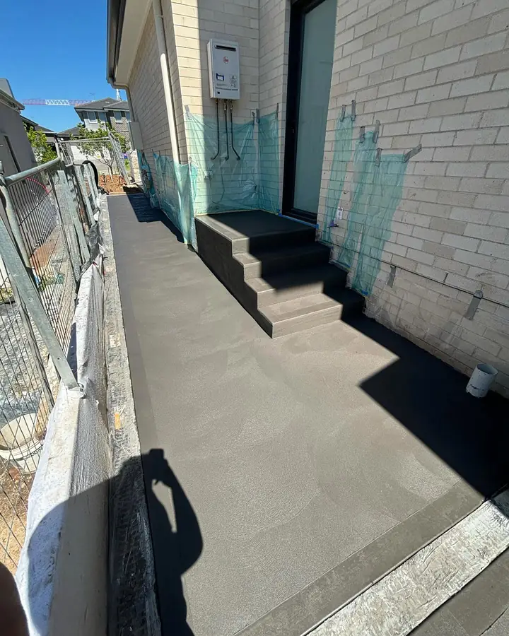 Charcoal side path steps
