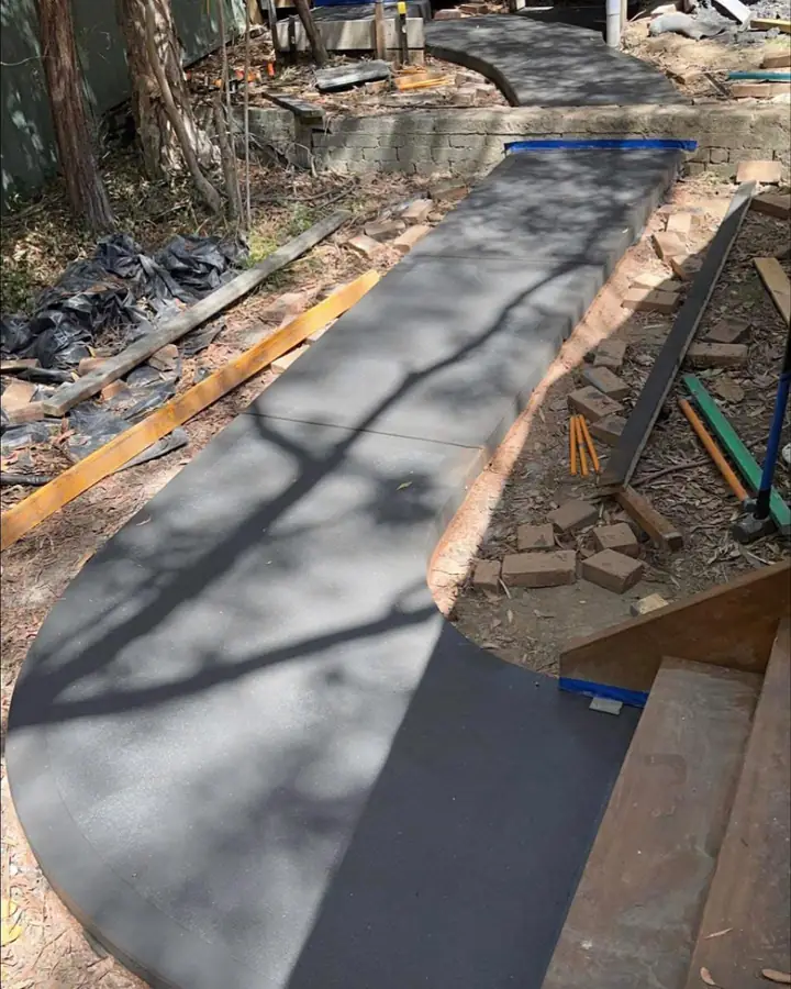Curved garden path