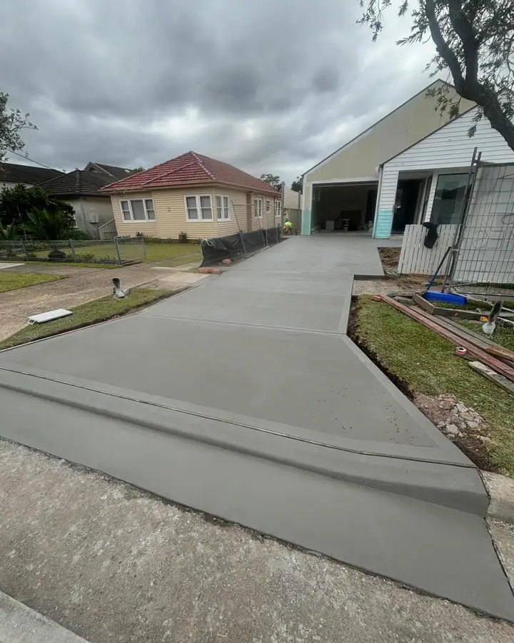 Driveway cottage