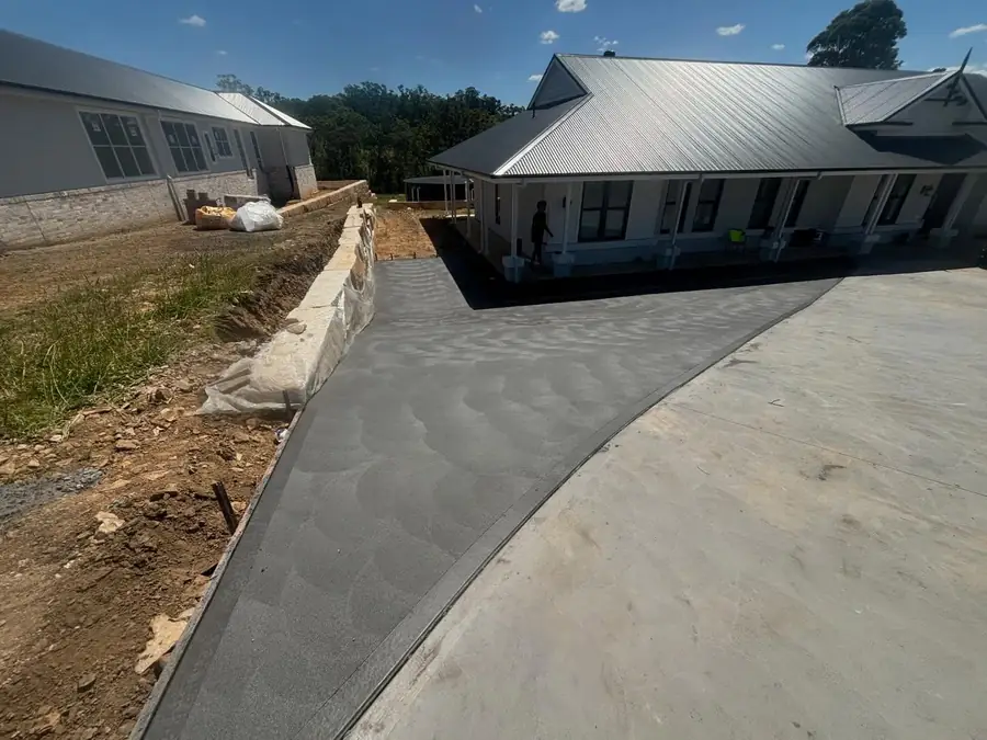 Driveway rural retaining wall