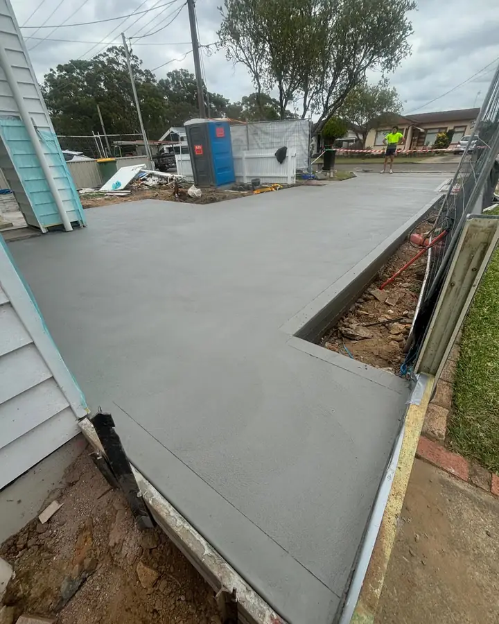 Driveway weatherboard