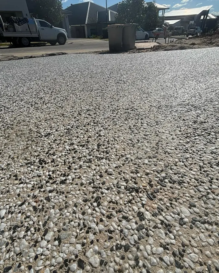Exposed aggregate surface
