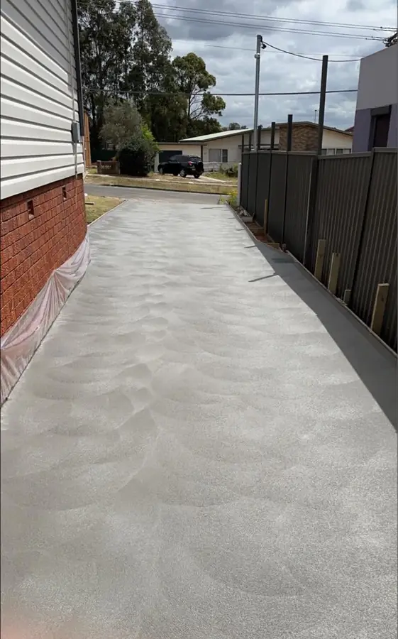 Side path weatherboard