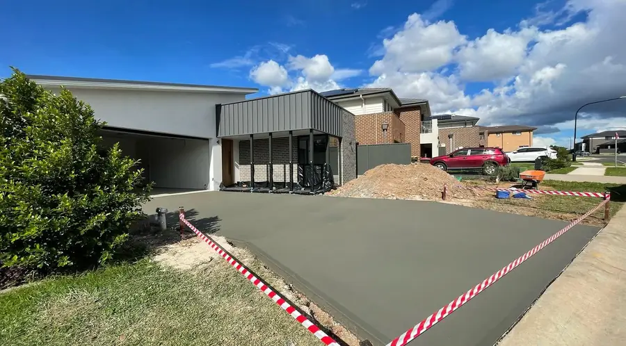 Wide driveway pour